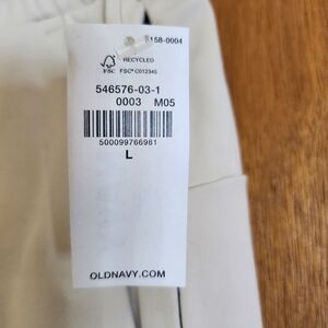 Old Navy Power soft Cozy Mens Size L khaki in color, New with Tags